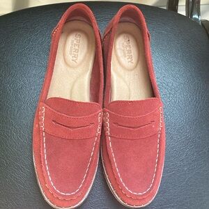 Sperry Women’s shoes size 7 Red color,suede material